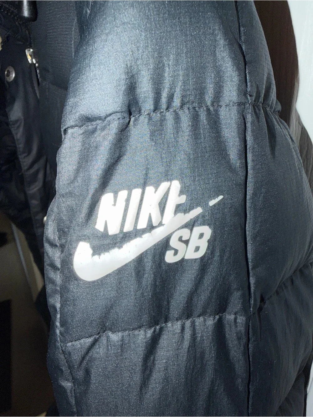 Nike SB Womens S Black Grey Goose Down Puffer Jacket Hooded Winter Coat